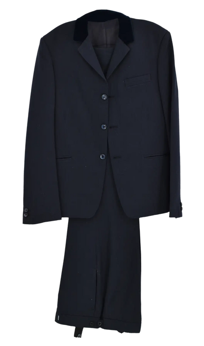 Dirk McQuickly Costume - Auction